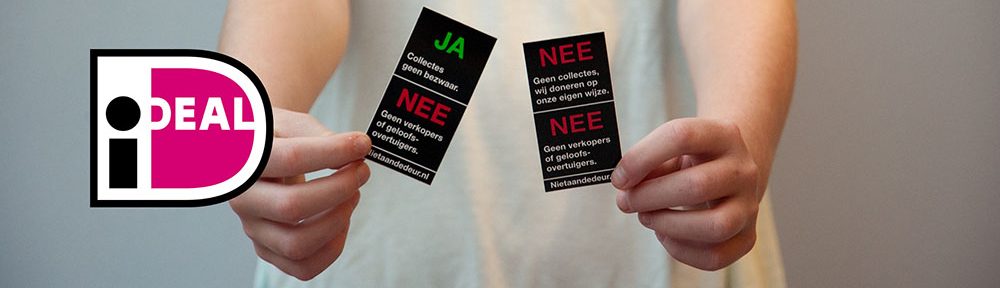 Originele, officiële, goedkoopste Geen Verkoop Stickers - aan De DeurNiet Aan De Deur | Op een nette manier dat je niet gestoord wilt worden.